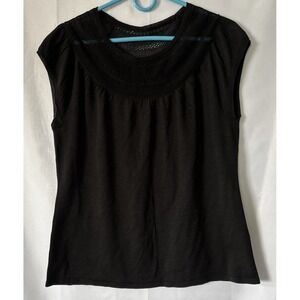 Women's Black Lightweight Sweater Shirt Sleeveless 70% Silk Crocheted Neckline M